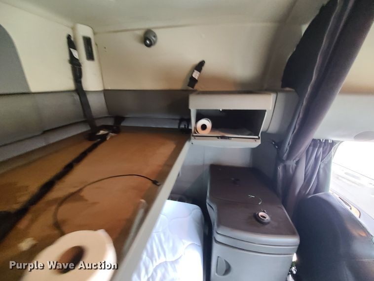 image for item IF9387 2009 International ProStar  semi truck