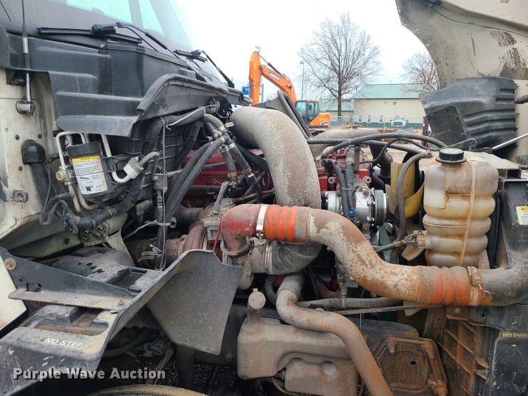 image for item IF9387 2009 International ProStar  semi truck