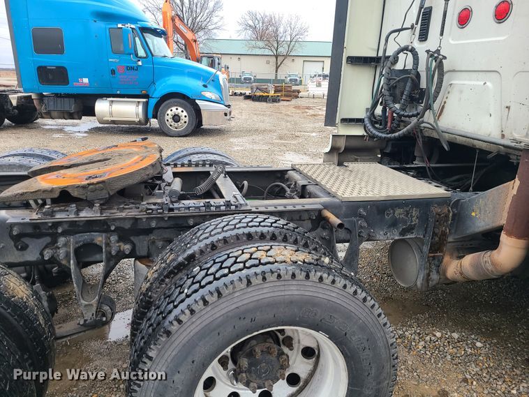 image for item IF9387 2009 International ProStar  semi truck