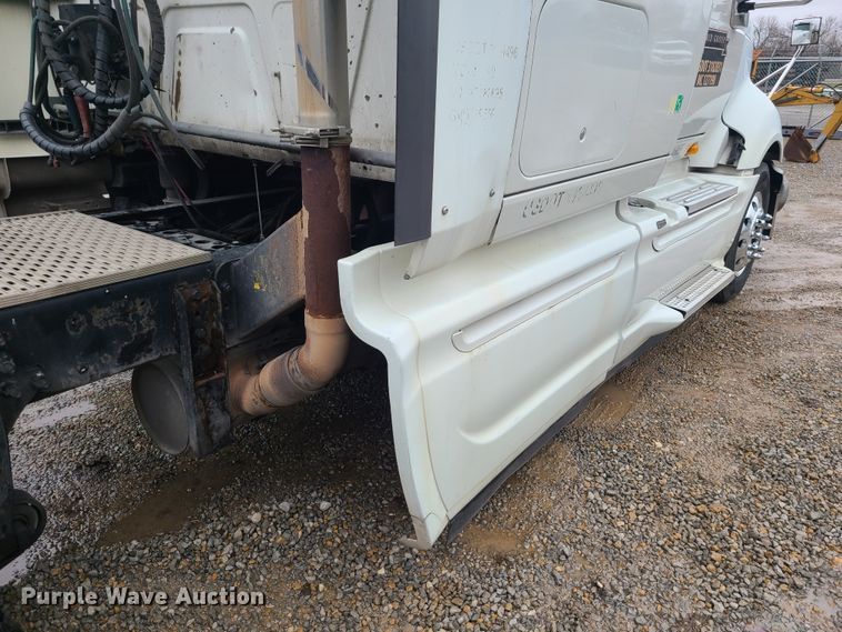 image for item IF9387 2009 International ProStar  semi truck