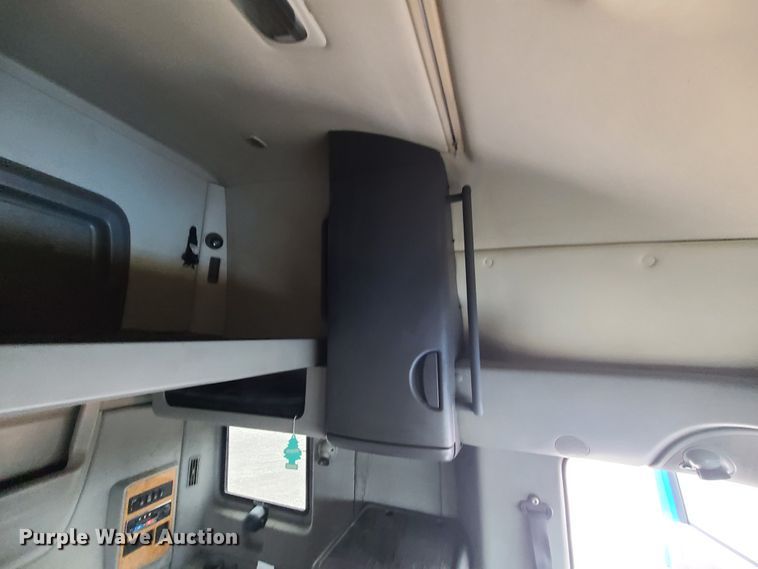 image for item IF9388 2010 International ProStar  semi truck