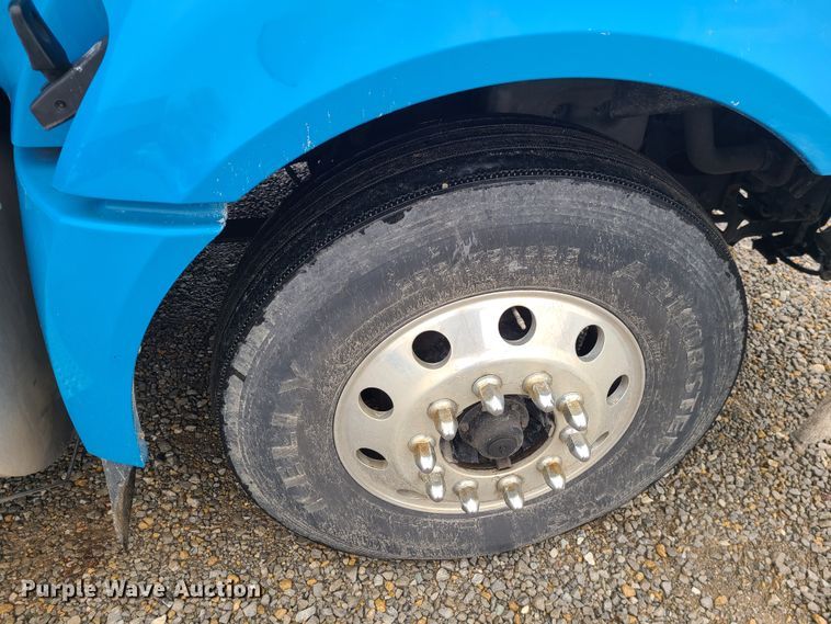 image for item IF9388 2010 International ProStar  semi truck