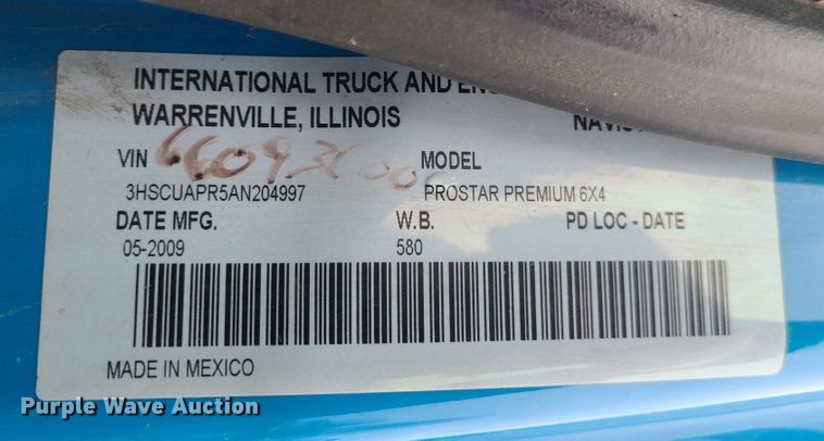 image for item IF9388 2010 International ProStar  semi truck
