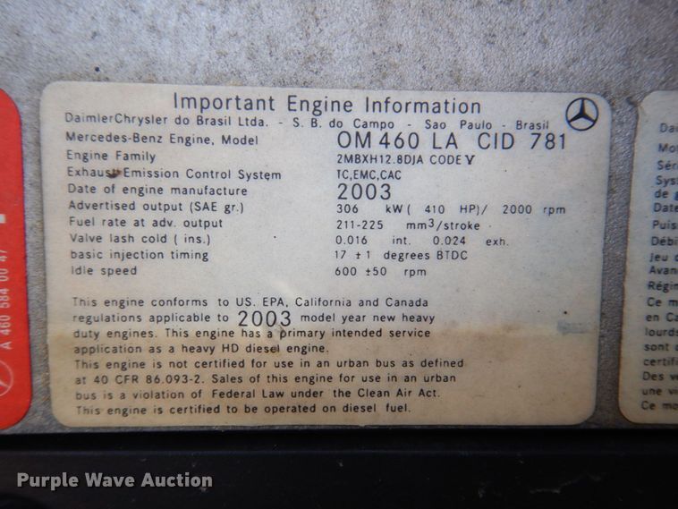 image for item IM9864 2004 Freightliner Columbia 120  semi truck