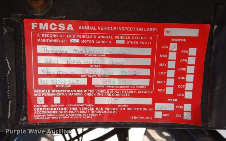 image for item IM9864 2004 Freightliner Columbia 120  semi truck