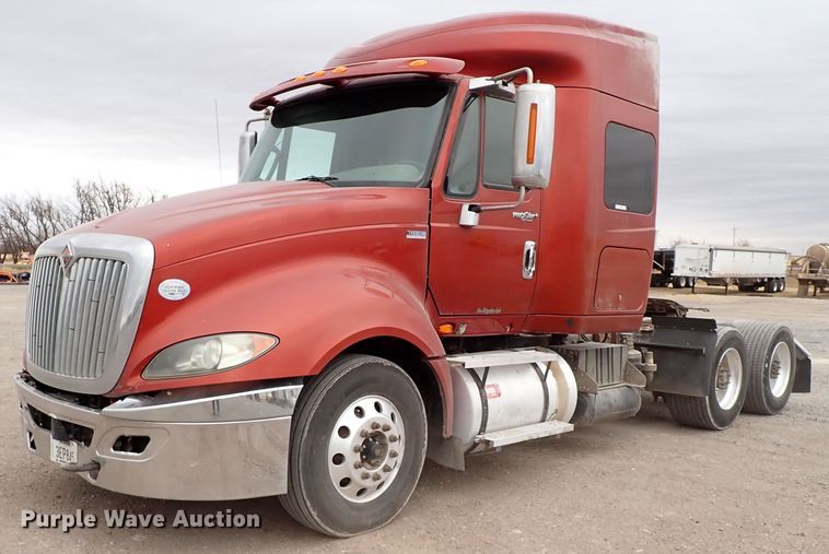 image for item IS9397 2012 International ProStar  semi truck