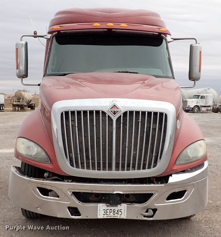 image for item IS9397 2012 International ProStar  semi truck