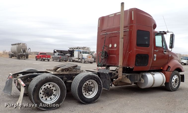 image for item IS9397 2012 International ProStar  semi truck
