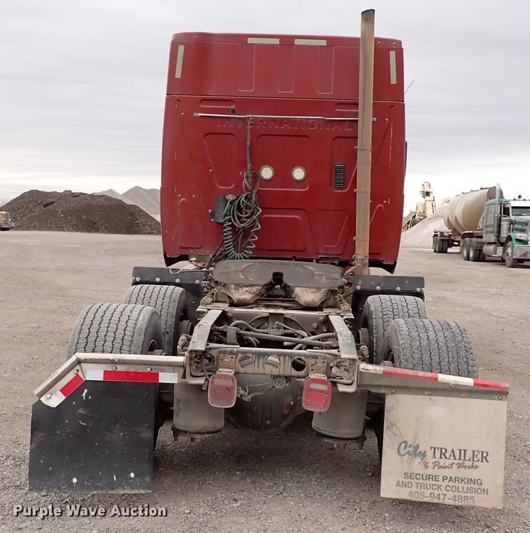 image for item IS9397 2012 International ProStar  semi truck