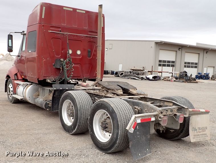 image for item IS9397 2012 International ProStar  semi truck