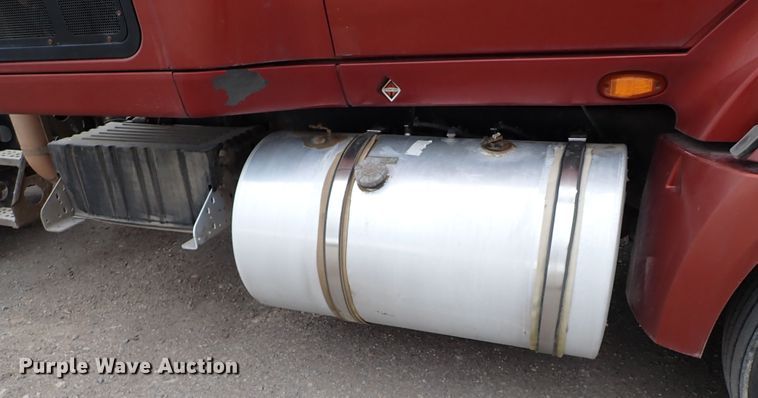 image for item IS9397 2012 International ProStar  semi truck