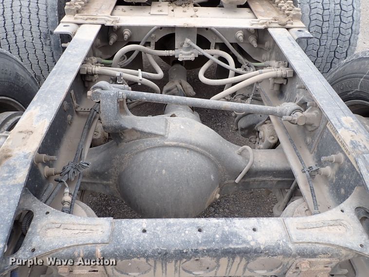 image for item IS9397 2012 International ProStar  semi truck