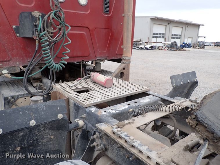 image for item IS9397 2012 International ProStar  semi truck