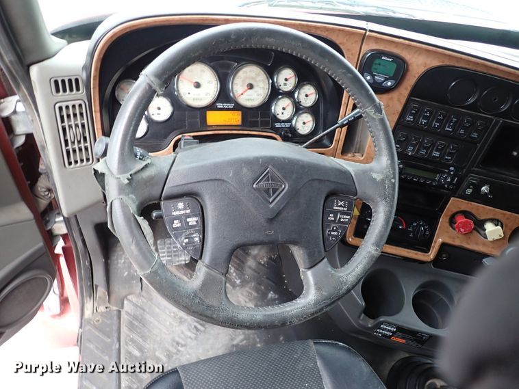 image for item IS9397 2012 International ProStar  semi truck