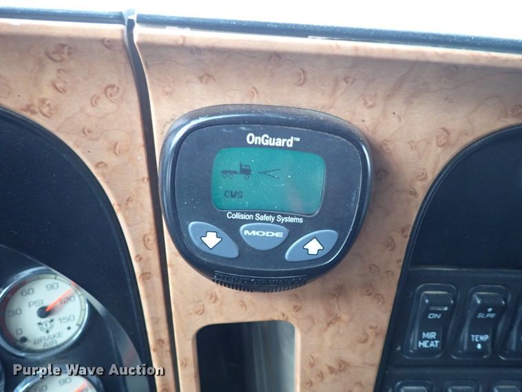 image for item IS9397 2012 International ProStar  semi truck