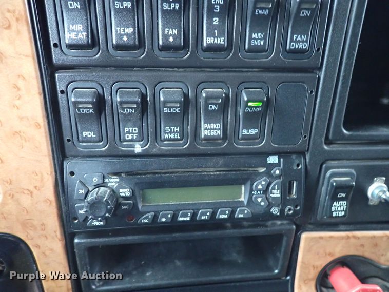 image for item IS9397 2012 International ProStar  semi truck