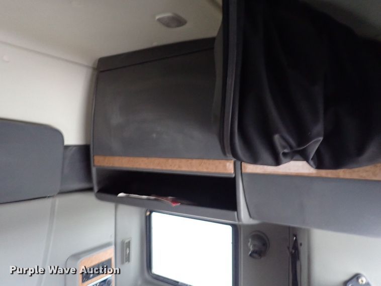 image for item IS9397 2012 International ProStar  semi truck