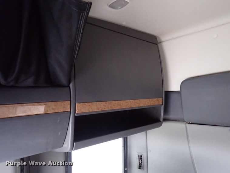 image for item IS9397 2012 International ProStar  semi truck