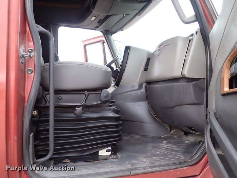 image for item IS9397 2012 International ProStar  semi truck