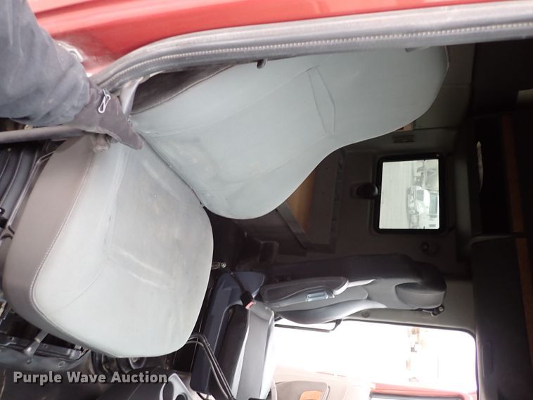 image for item IS9397 2012 International ProStar  semi truck