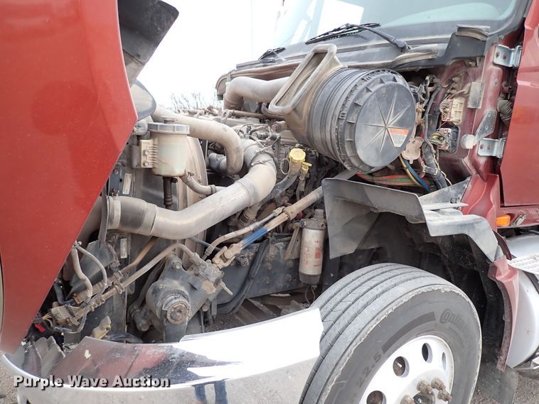 image for item IS9397 2012 International ProStar  semi truck