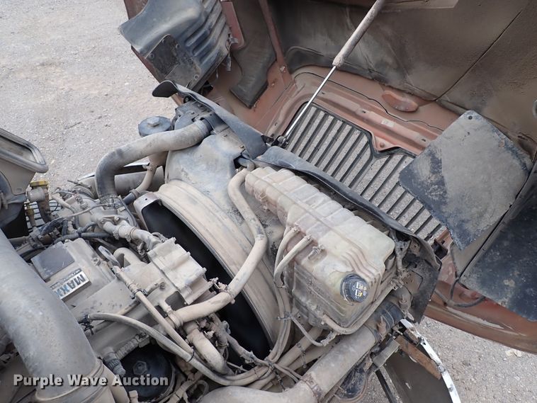 image for item IS9397 2012 International ProStar  semi truck