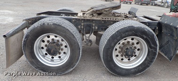 image for item IS9397 2012 International ProStar  semi truck