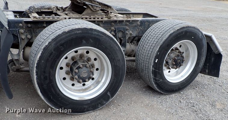 image for item IS9397 2012 International ProStar  semi truck