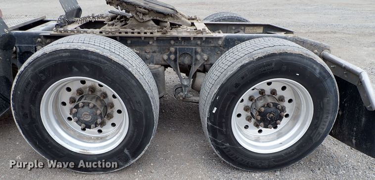 image for item IS9397 2012 International ProStar  semi truck