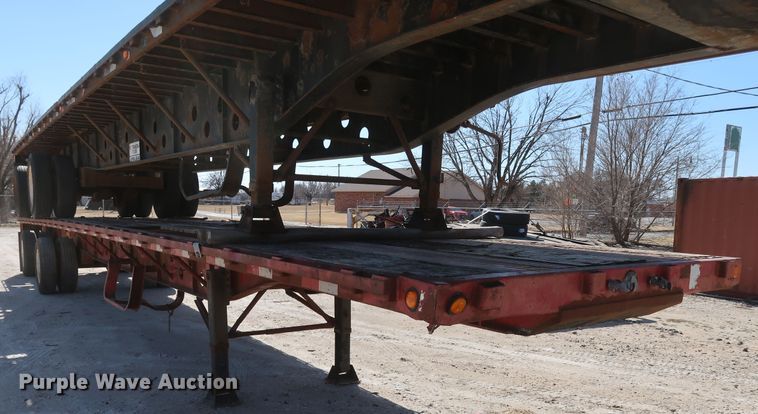 image for item IY9108 1993 Transcraft  flatbed trailer