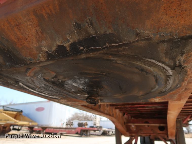 image for item IY9108 1993 Transcraft  flatbed trailer