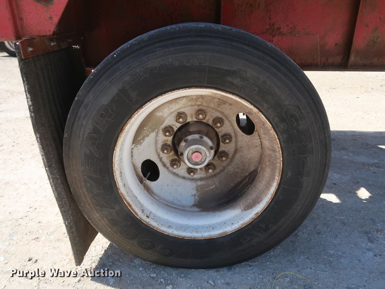 image for item IY9108 1993 Transcraft  flatbed trailer