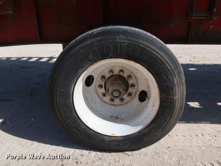 image for item IY9108 1993 Transcraft  flatbed trailer