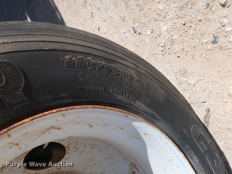 image for item IY9108 1993 Transcraft  flatbed trailer