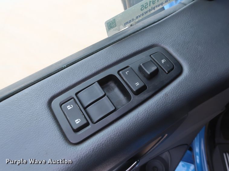 image for item IY9155 2016 Peterbilt 579  semi truck