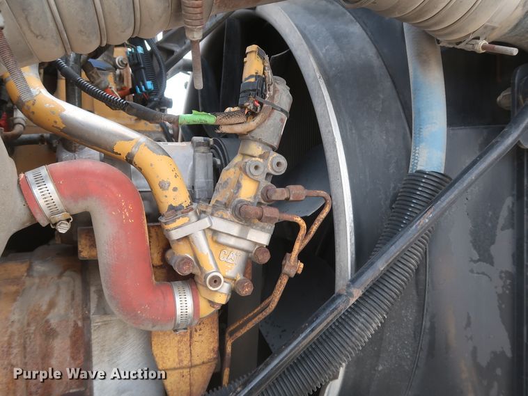 image for item IY9156 2008 Peterbilt 389  semi truck