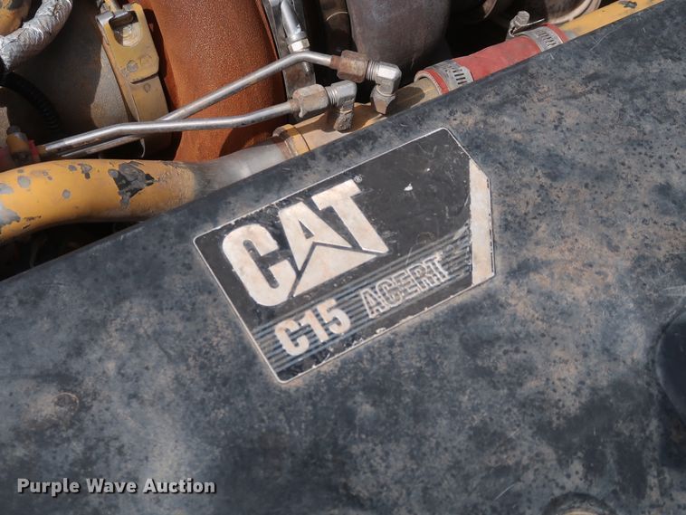 image for item IY9156 2008 Peterbilt 389  semi truck