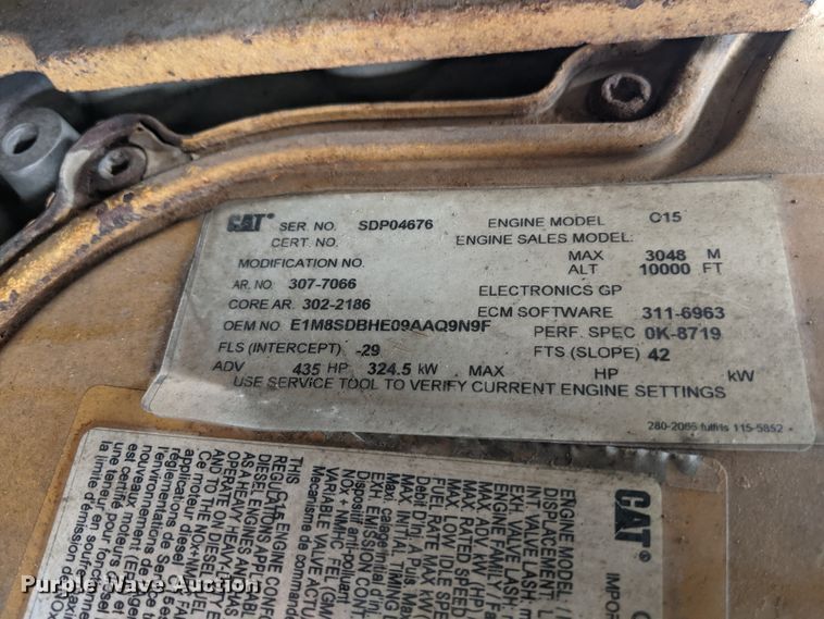 image for item IY9156 2008 Peterbilt 389  semi truck