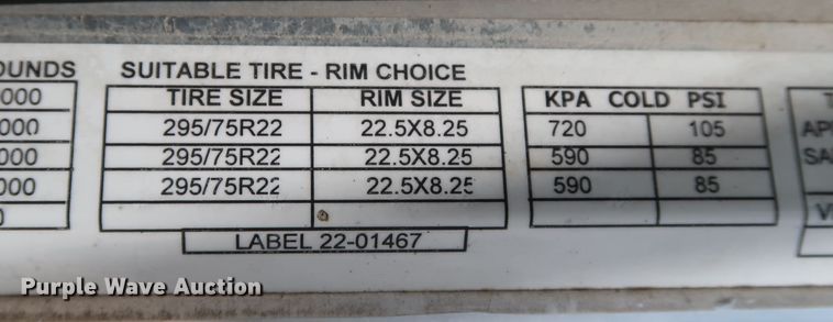 image for item IY9156 2008 Peterbilt 389  semi truck