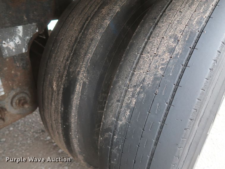 image for item IY9157 2008 Wabash  dry van trailer