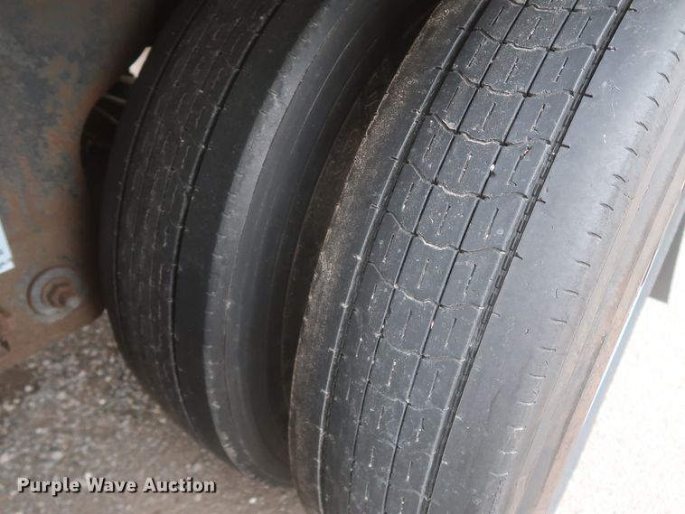 image for item IY9157 2008 Wabash  dry van trailer