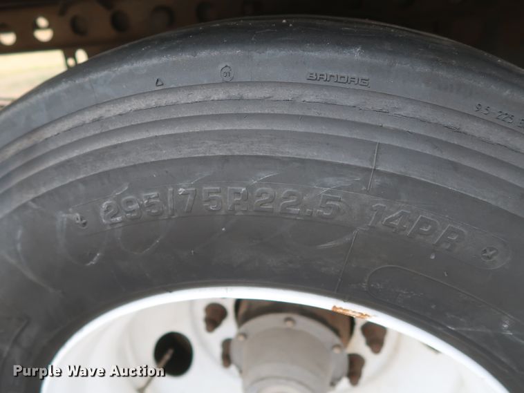 image for item IY9157 2008 Wabash  dry van trailer