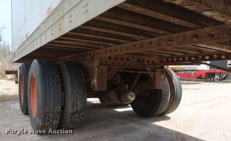 image for item IY9158 1998 Fruehauf  dry van trailer