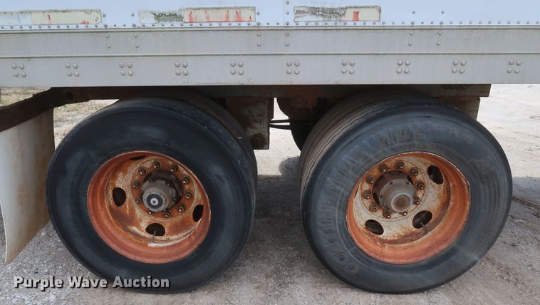 image for item IY9158 1998 Fruehauf  dry van trailer