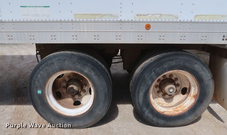 image for item IY9158 1998 Fruehauf  dry van trailer