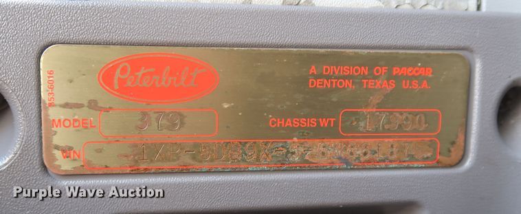 image for item IY9160 2006 Peterbilt 379  semi truck
