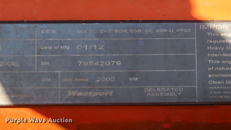 image for item IY9161 2013 Peterbilt 388  semi truck