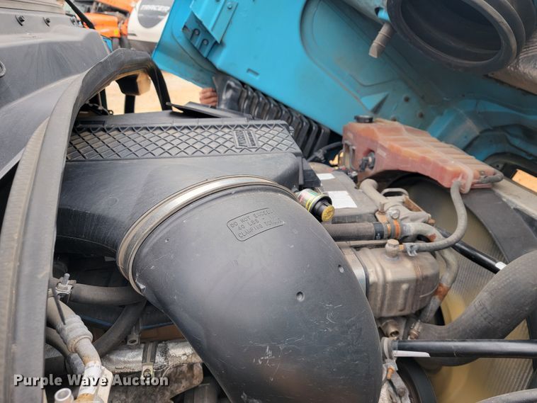 image for item JE9972 2016 Freightliner Cascadia  semi truck