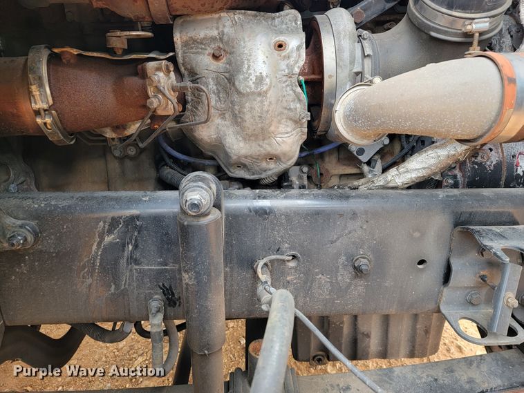 image for item JE9972 2016 Freightliner Cascadia  semi truck