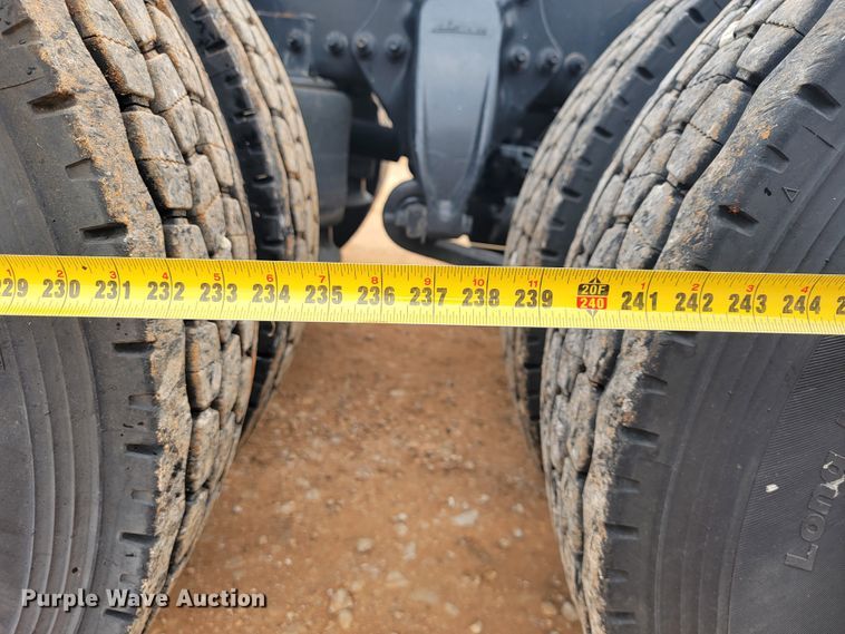 image for item JE9972 2016 Freightliner Cascadia  semi truck